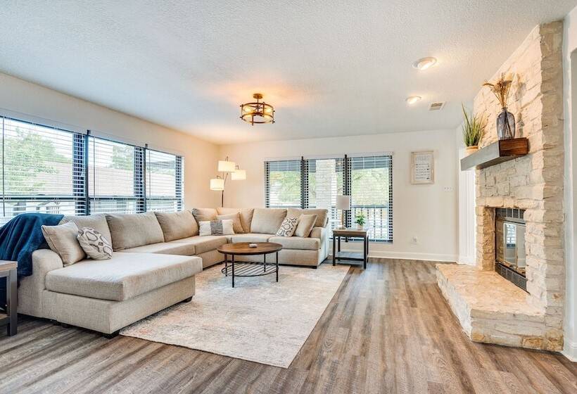 Texas Family Friendly Escape W/ Pool: Near Lake!
