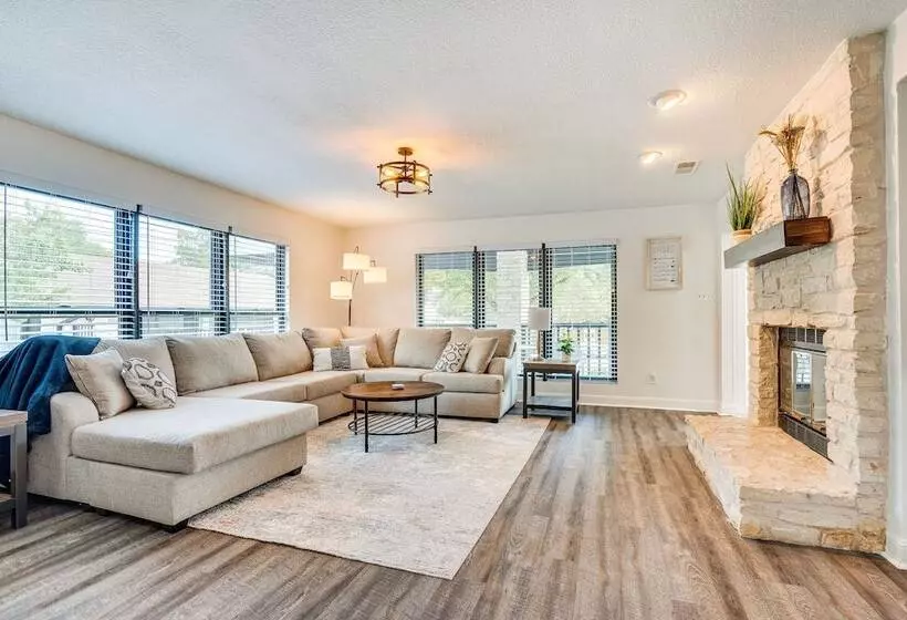 Texas Family Friendly Escape W/ Pool: Near Lake!