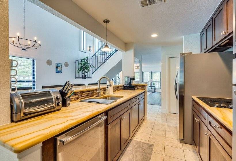 Texas Family Friendly Escape W/ Pool: Near Lake!