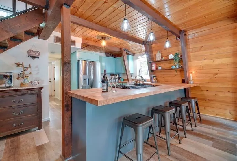 Cozy Nevada City Cabin: Deck, Game Room, Fire Pit