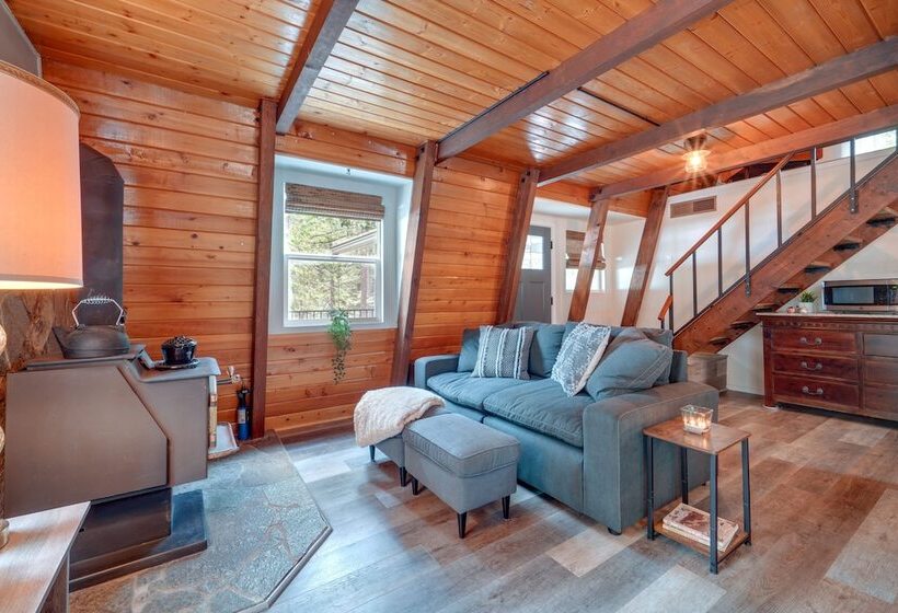 Cozy Nevada City Cabin: Deck, Game Room, Fire Pit