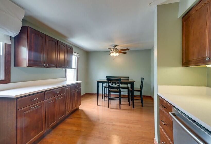 Cozy Pittsburgh Home 4 Mi To Downtown!