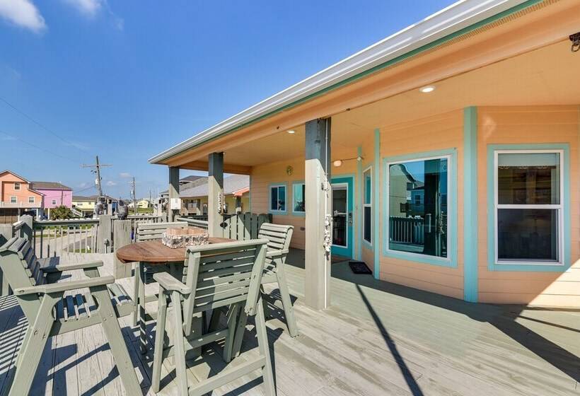 Ocean Views & Walk To Shore: Crystal Beach Home!