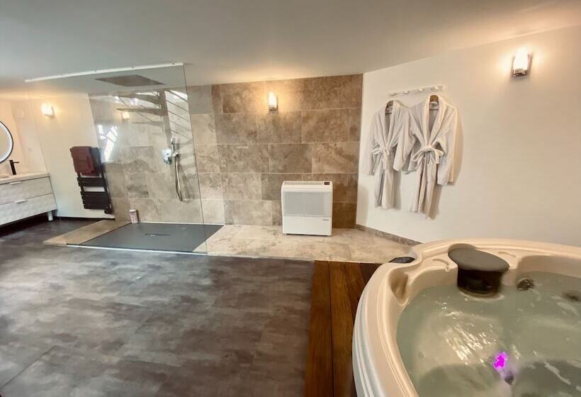 Hotel 26 Rue Du Grand Maurian