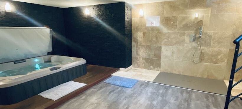 Hotel 26 Rue Du Grand Maurian