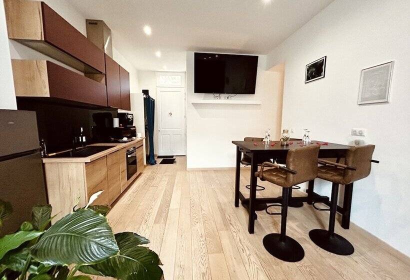 Hotel 26 Rue Du Grand Maurian