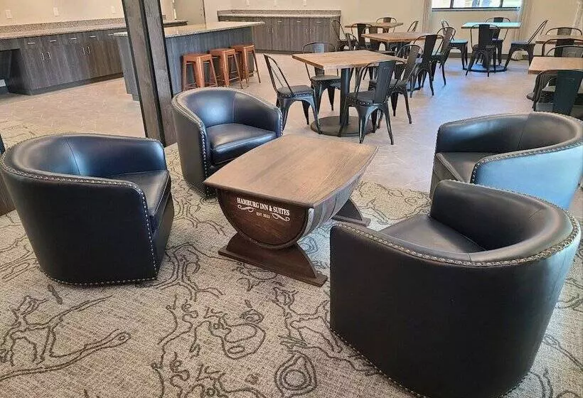 Hotelli Hamburg Inn & Suites