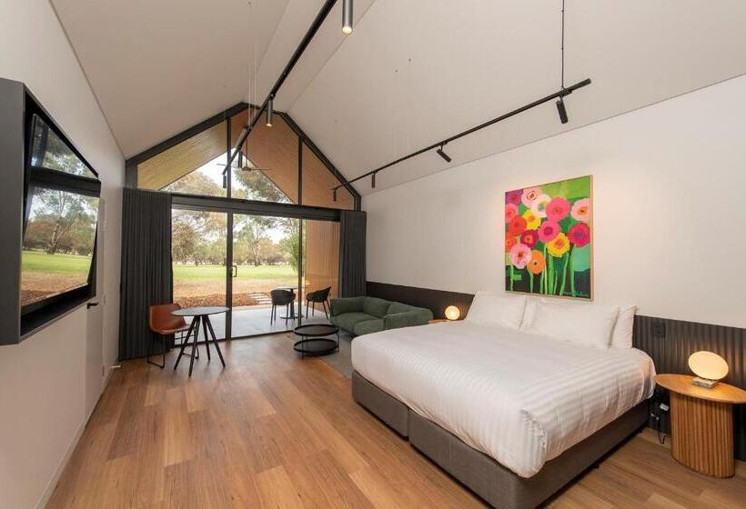 Hotel Par Five Shacks