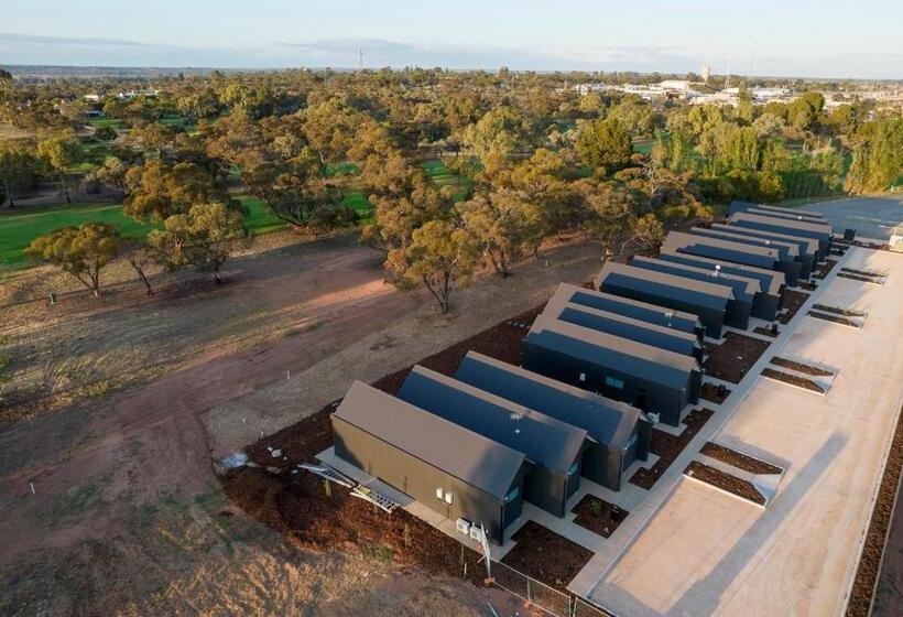 Hotel Par Five Shacks