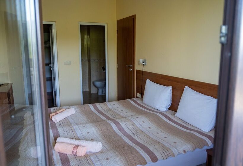 فندق Rusaliite Adventure House