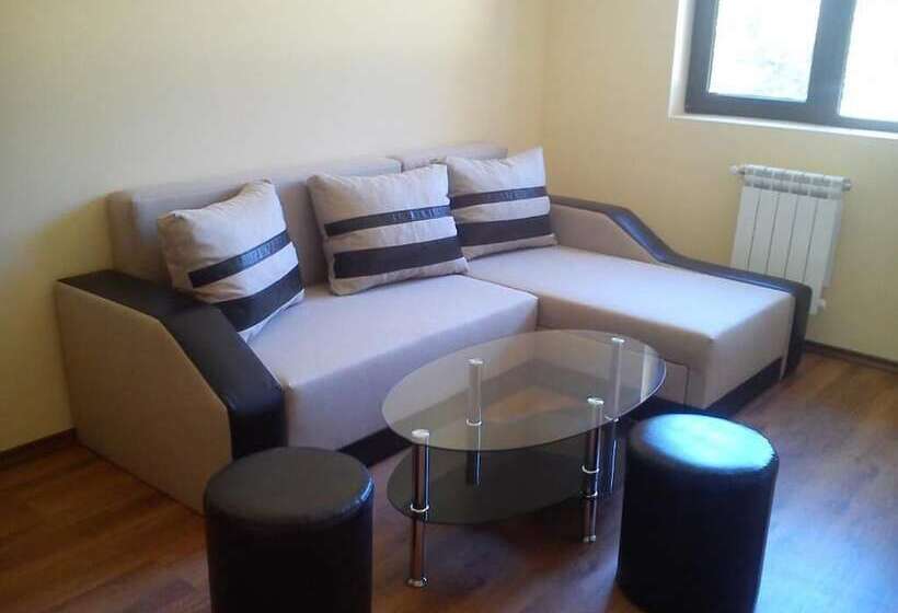 فندق Rusaliite Adventure House