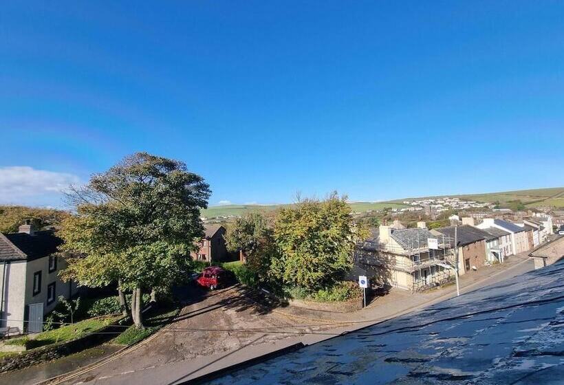 Lovely 2 Bed Cottage In Saint Bees  Ca Lola