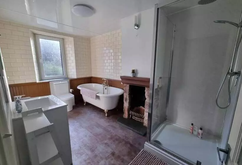 Lovely 2 Bed Cottage In Saint Bees  Ca Lola