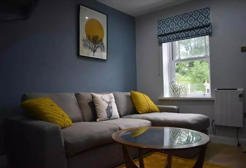 Luxury 2 Bed Cottage In Llansteffan