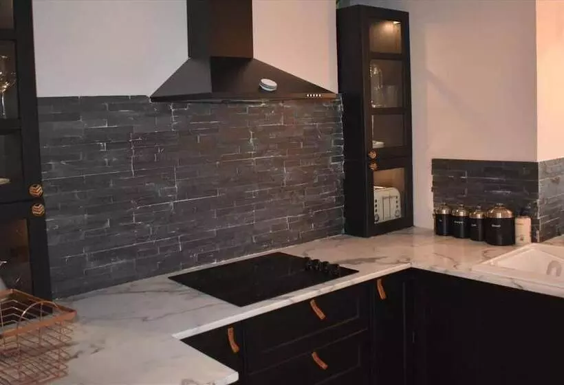 Luxury 2 Bed Cottage In Llansteffan