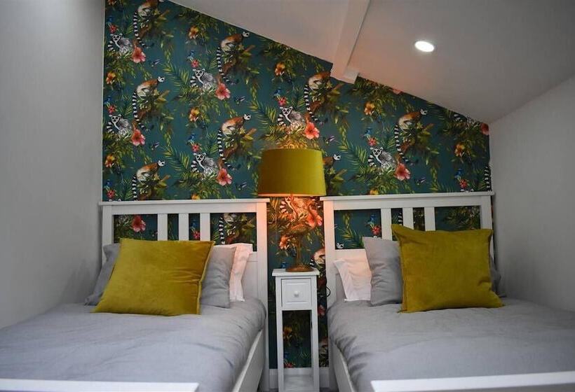 Luxury 2 Bed Cottage In Llansteffan