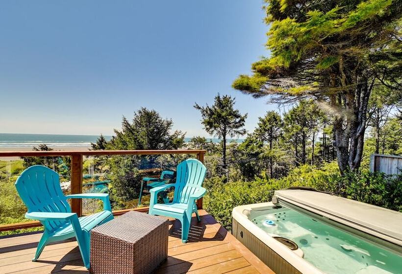 Moclips Home W/ Hot Tub & Stunning Beach Views!