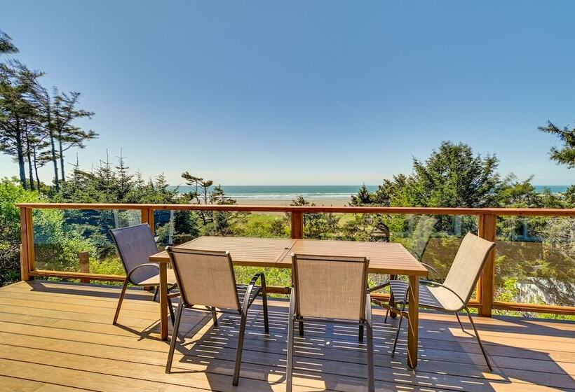 Moclips Home W/ Hot Tub & Stunning Beach Views!