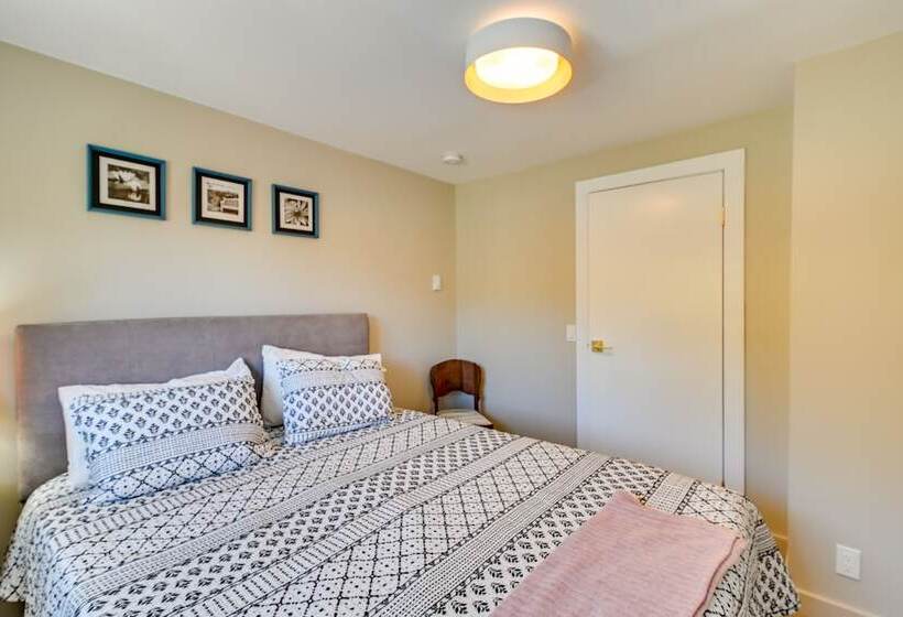 Moclips Home W/ Hot Tub & Stunning Beach Views!