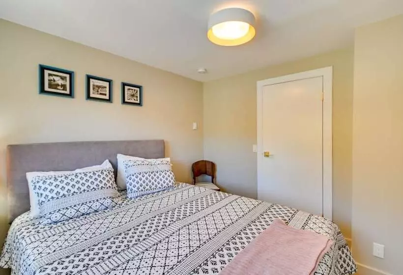 Moclips Home W/ Hot Tub & Stunning Beach Views!