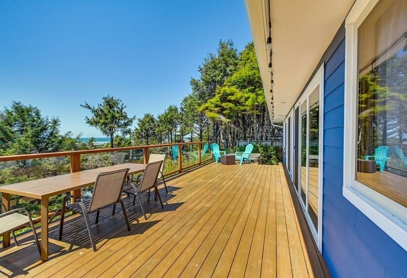 Moclips Home W/ Hot Tub & Stunning Beach Views!