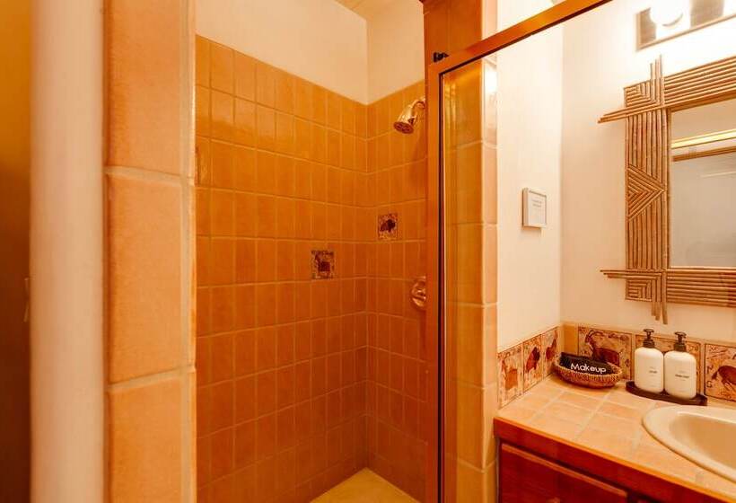 Mtn View Retreat W/ Hot Tub In New Mexico!