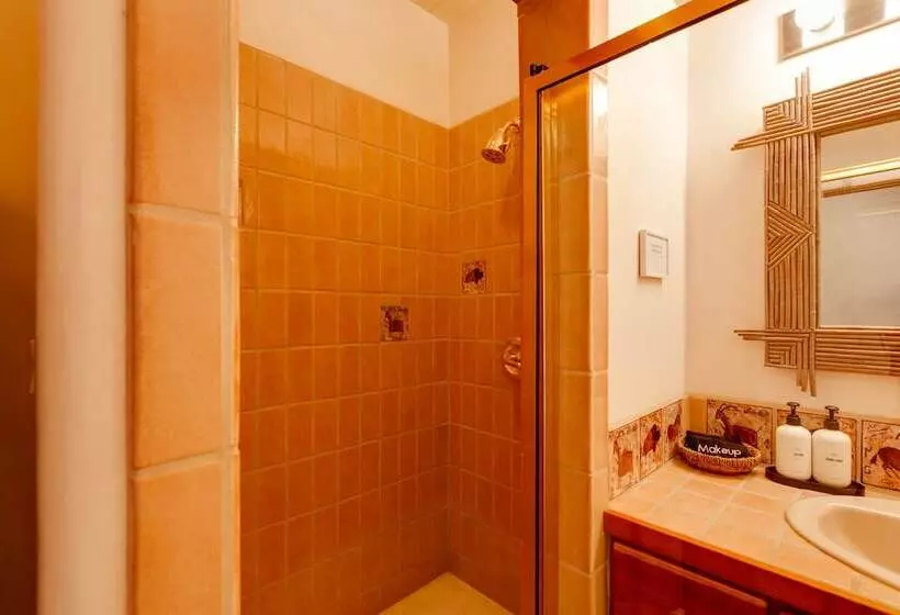 Mtn View Retreat W/ Hot Tub In New Mexico!