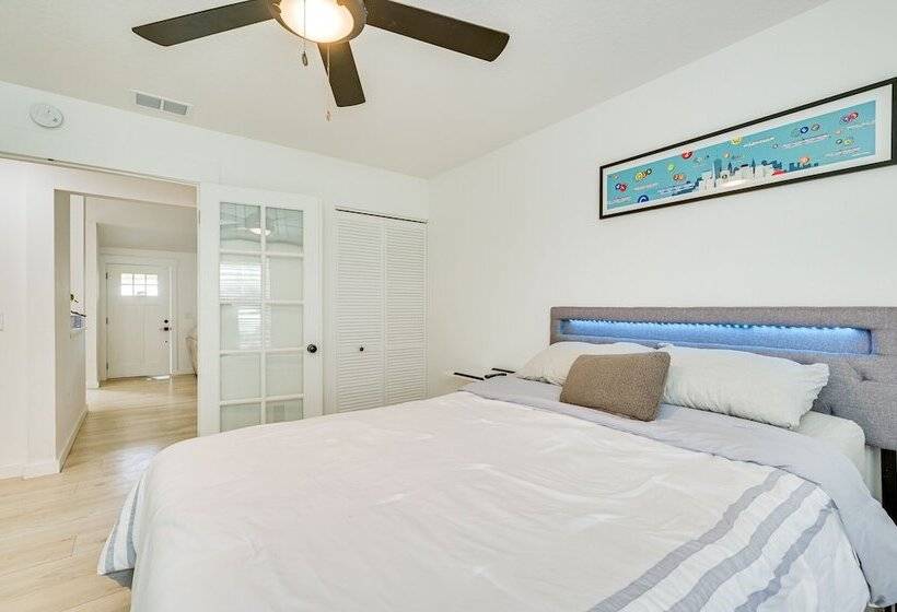 Palm Harbor Paradise W/ Community Pool!