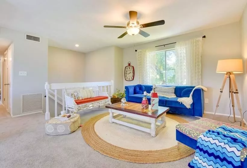 Palmetto Escape W/ Balcony   Walk To Marina!