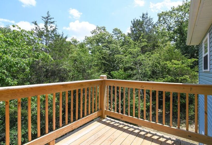 Reeds Spring Home: 4 Mi To Table Rock Lake!