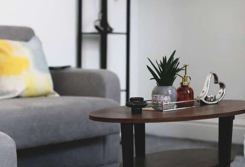 דירת נופש Charming 2 Bed Home In Blackpool Central W Parking