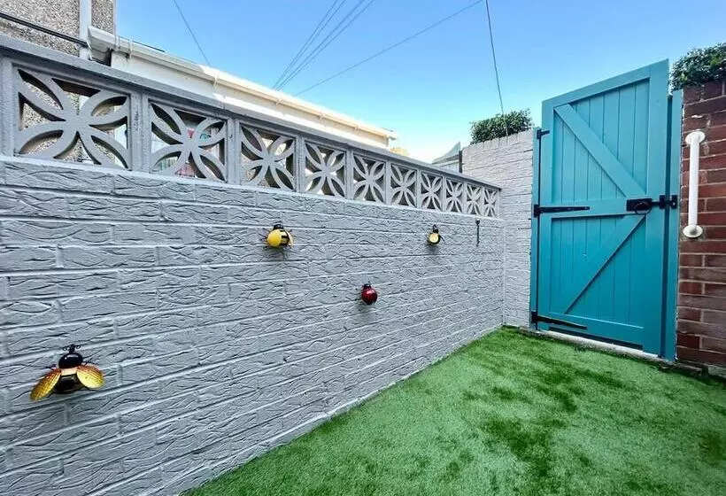 レジデンス Jonsib Cottage   A Home Away From Home