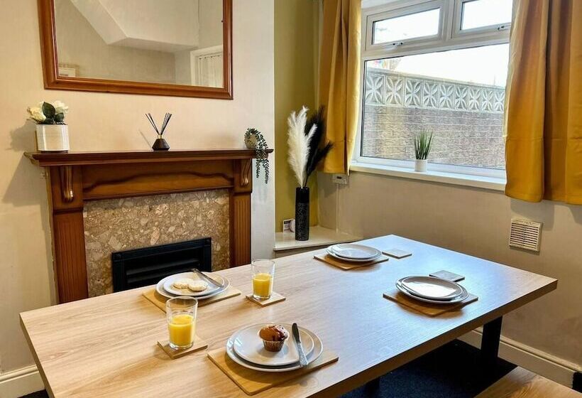 レジデンス Jonsib Cottage   A Home Away From Home