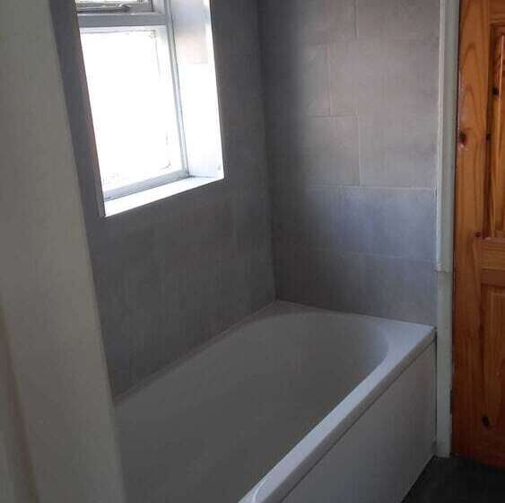 住所 Lovely And Bright 2 Bed House