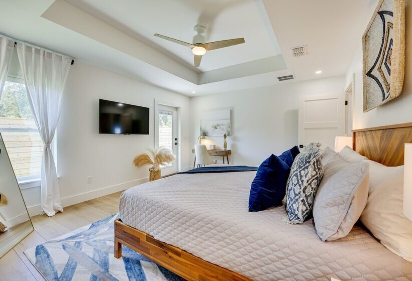 St Augustine Home W/ Patio   1 Mi To Beaches!