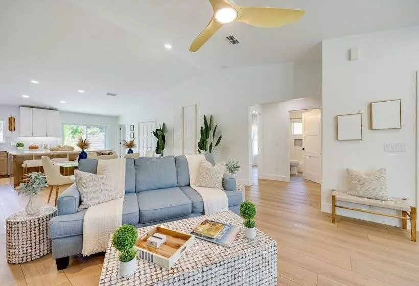 St Augustine Home W/ Patio   1 Mi To Beaches!