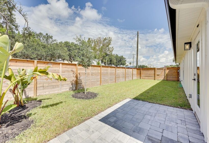 St Augustine Home W/ Patio   1 Mi To Beaches!