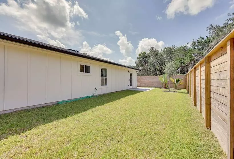 St Augustine Home W/ Patio   1 Mi To Beaches!