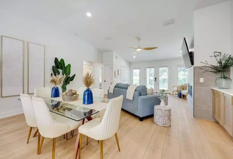 St Augustine Home W/ Patio   1 Mi To Beaches!