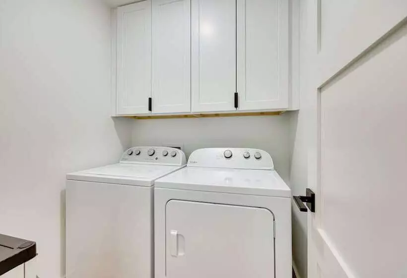 St Augustine Home W/ Patio   1 Mi To Beaches!