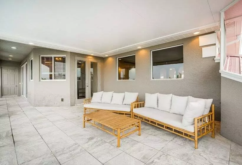 Pool & Boat Dock: Pet Friendly Cape Coral Home