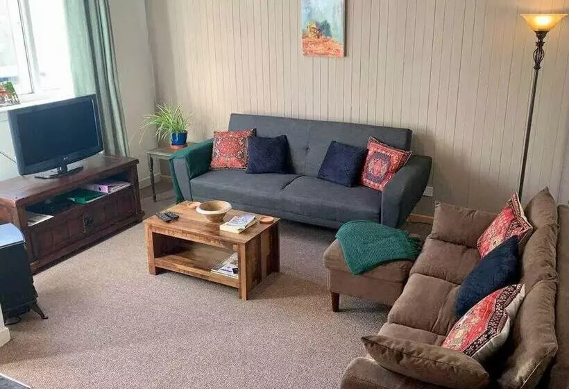 Cottage In Kilmun, Argyll   2 Bedrooms, Sleeps 2