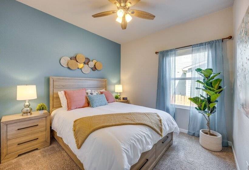 Stunning Peyton Retreat W/ Game Room, Private Yard