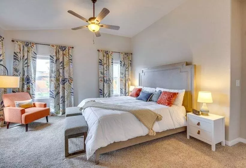 Stunning Peyton Retreat W/ Game Room, Private Yard