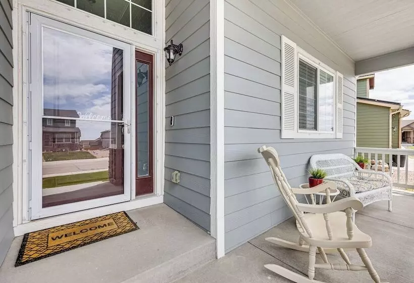 Stunning Peyton Retreat W/ Game Room, Private Yard