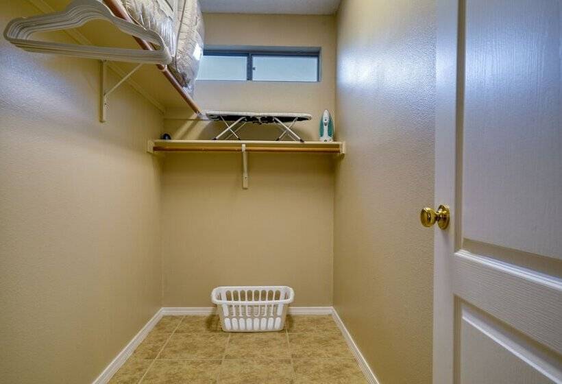 Sunny El Paso Home W/ Private Yard!