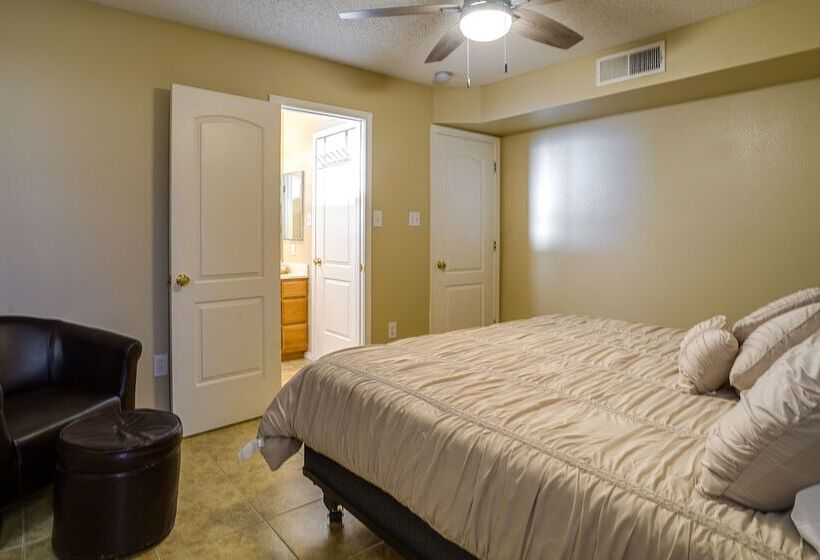 Sunny El Paso Home W/ Private Yard!