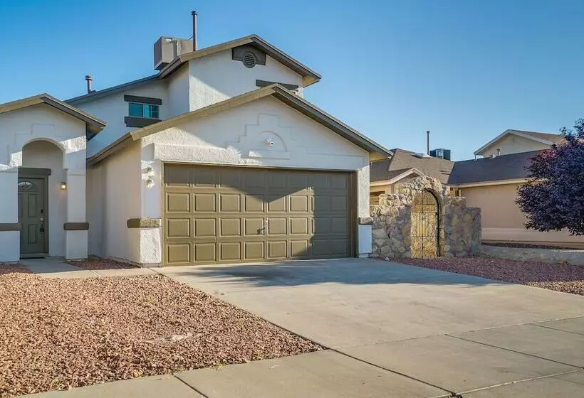 Sunny El Paso Home W/ Private Yard!