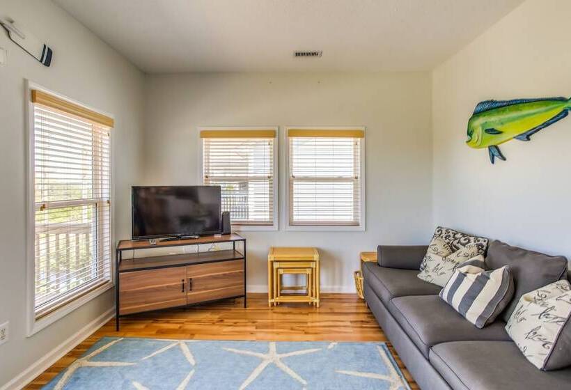 Steps To Beach: Surf City Vacation Rental!