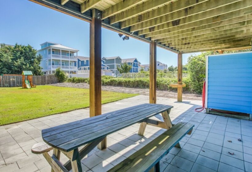 Steps To Beach: Surf City Vacation Rental!